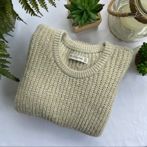 Abercrombie & Fitch Sweater